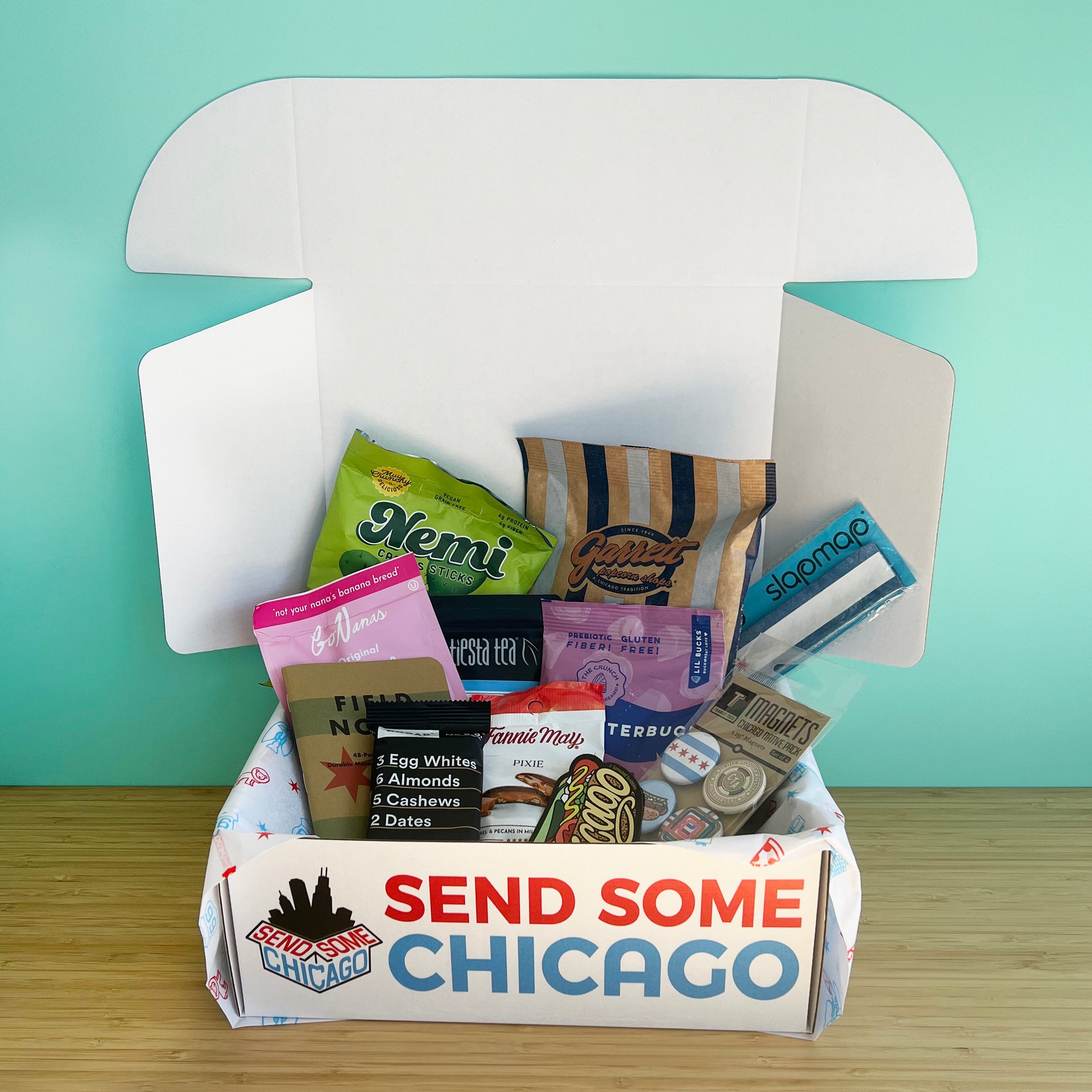 Chicago gift box 10-items | Send Some Chicago